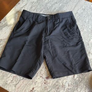 Under Armour Loose / Coupe Heatgear Dress Shorts
